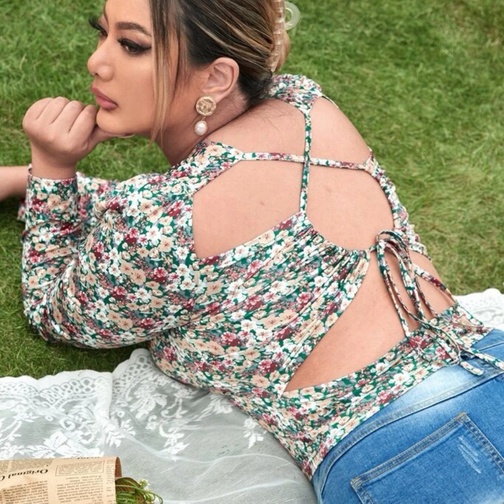 FLORAL CUTE BACKLESS TOP